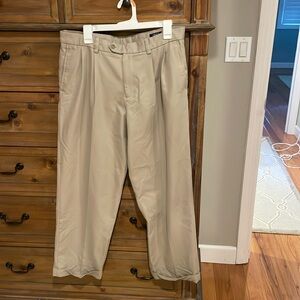 Izod khaki golf pants
